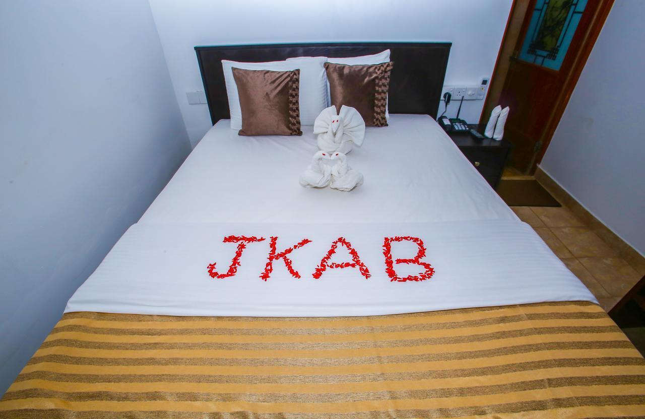 Jkab Park Hotel Trincomalee Extérieur photo